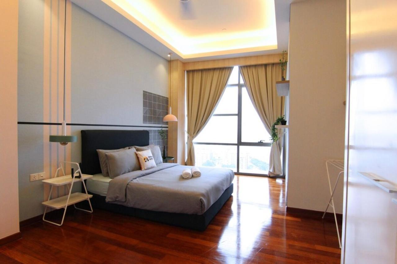 Kampong Baharu Sungai Way The Azure Residences מראה חיצוני תמונה