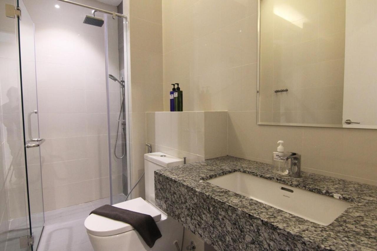 Kampong Baharu Sungai Way The Azure Residences מראה חיצוני תמונה