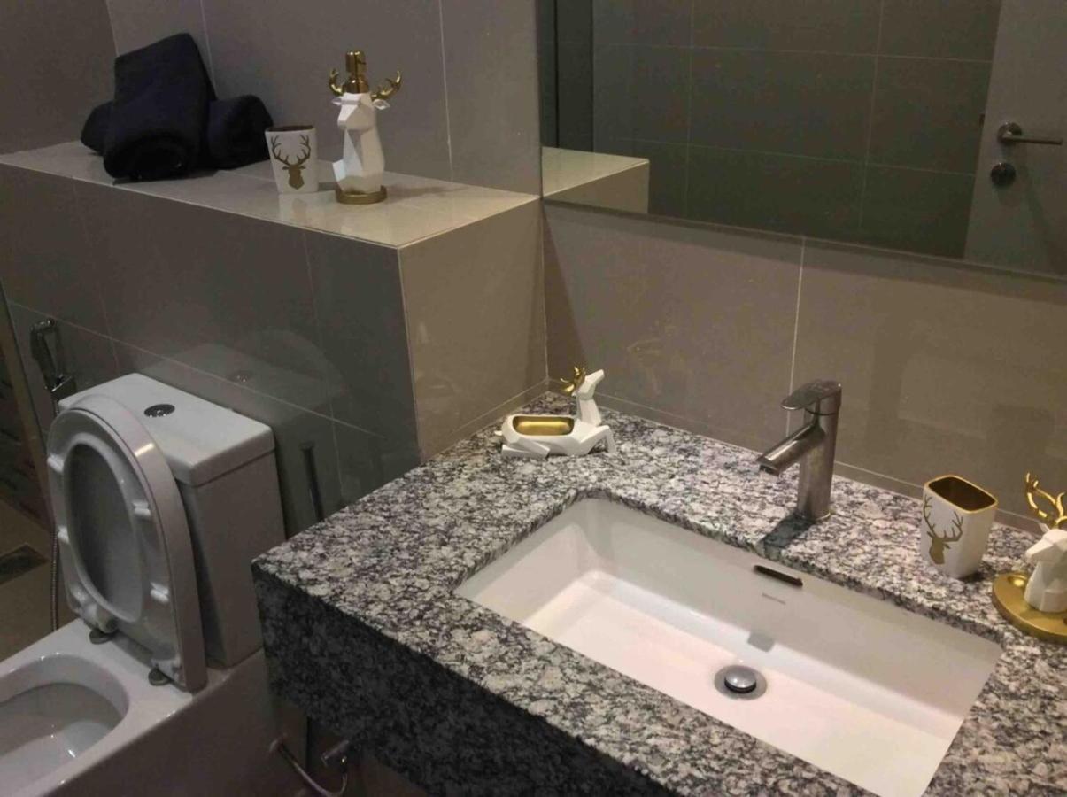 Kampong Baharu Sungai Way The Azure Residences מראה חיצוני תמונה